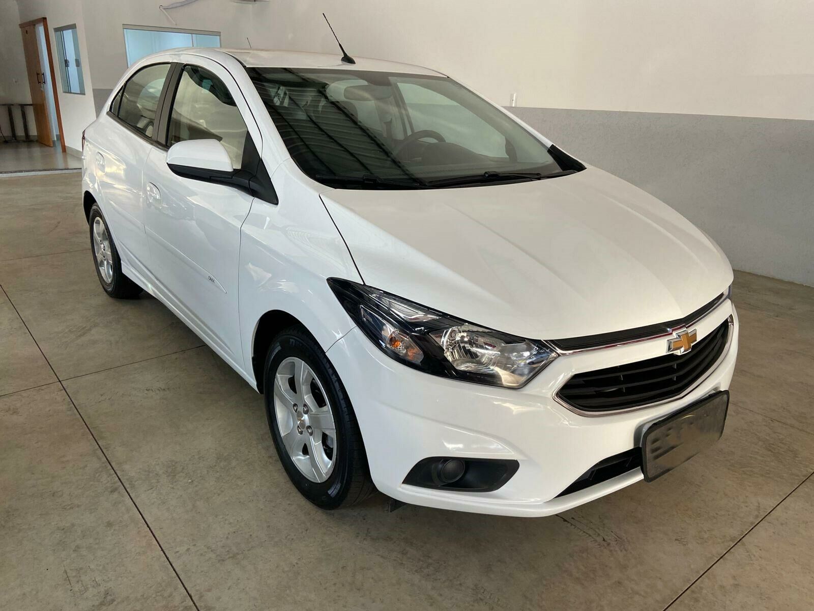 Imagem do veículo  CHEVROLET ONIX LT 1.4